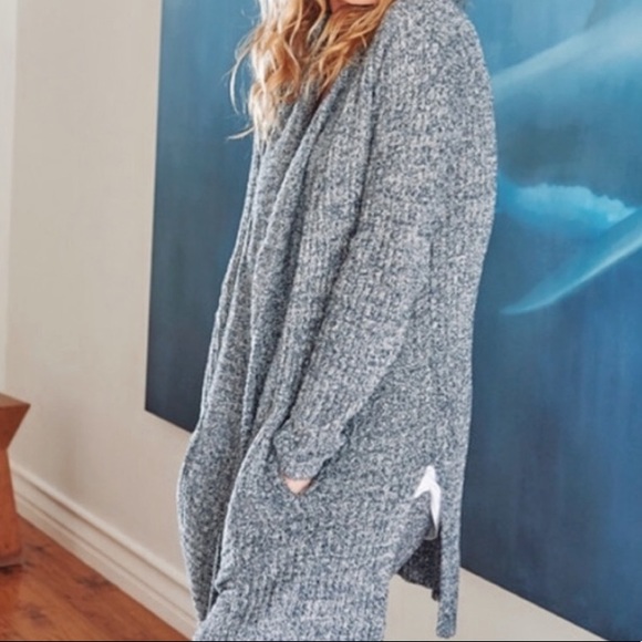Barefoot Dreams Montecito CozyChic Lite Gray Cozy Cardigan - Picture 3 of 13